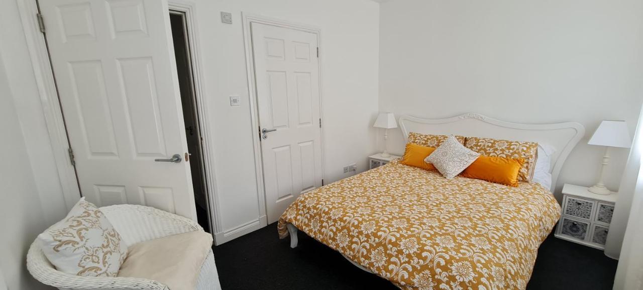 The Heathers - Near Beach & Free Golf Bag & Clubs. Apartment Maybole Екстериор снимка