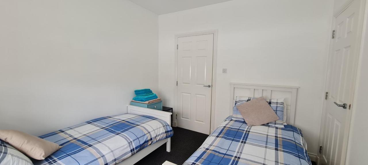 The Heathers - Near Beach & Free Golf Bag & Clubs. Apartment Maybole Екстериор снимка