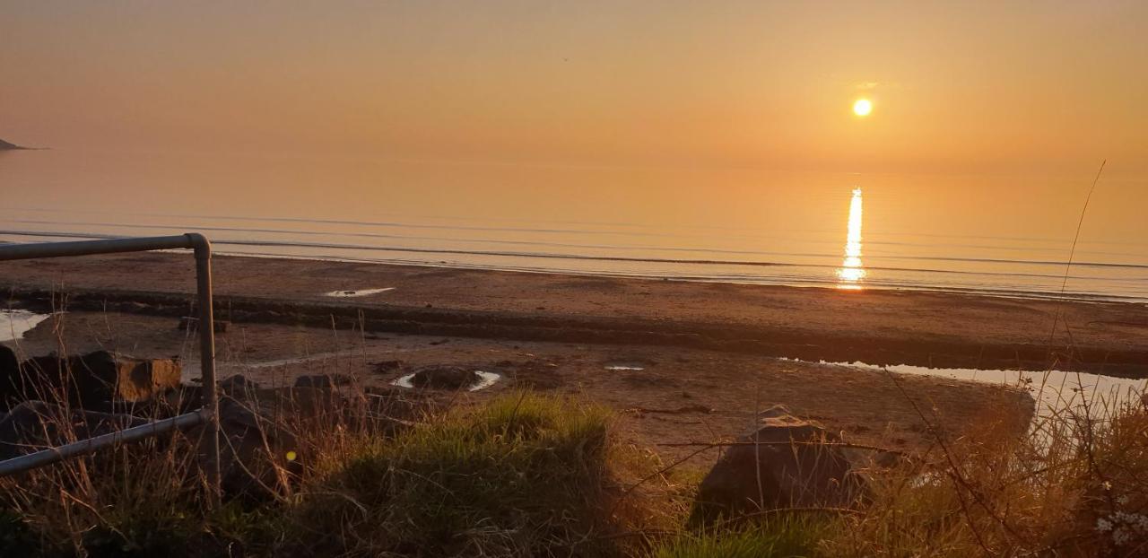 The Heathers - Near Beach & Free Golf Bag & Clubs. Apartment Maybole Екстериор снимка